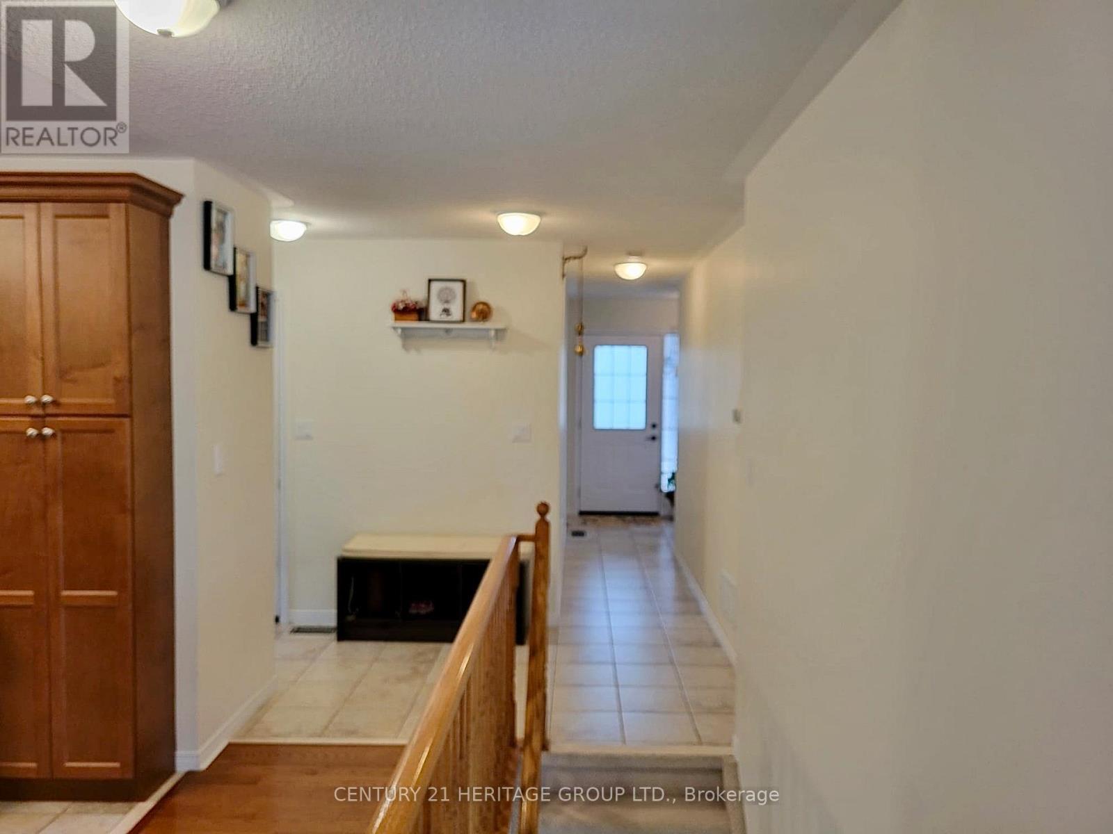 1686 Northfield Avenue, Oshawa, Ontario  L1K 0K7 - Photo 3 - E12095191