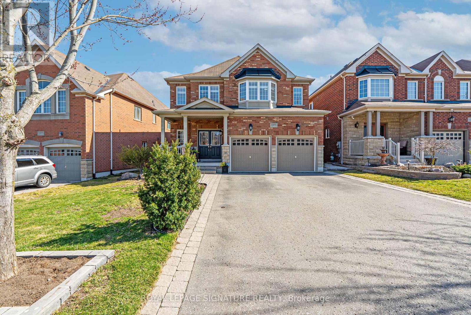 Property at 1373 KENMARK AVENUE image 3