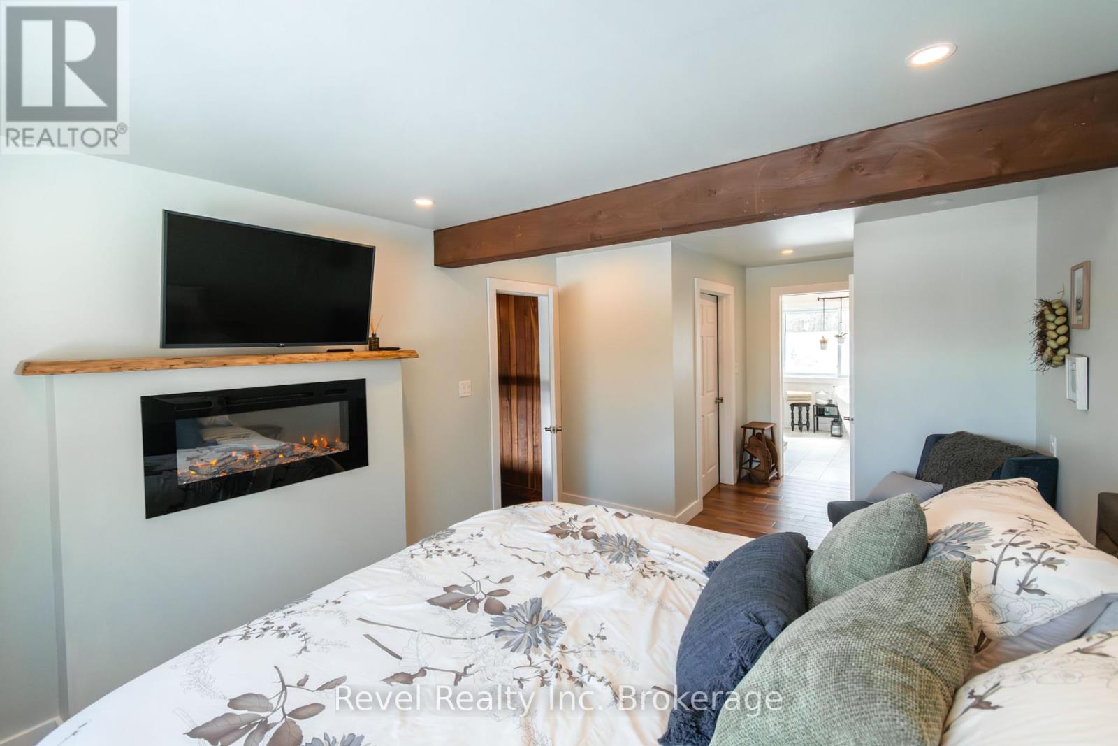855 Highway 17 E, Bonfield, Ontario  P0H 1E0 - Photo 23 - X12095139