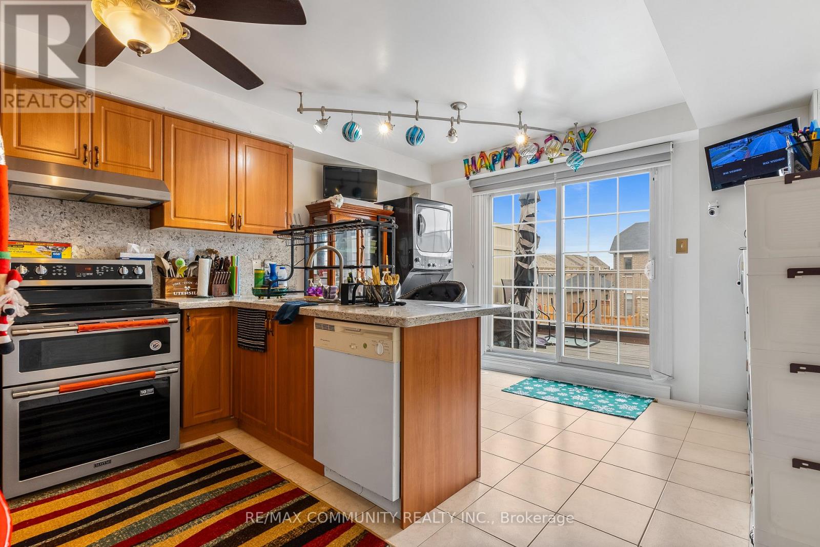 Property at 2662 BUR OAK AVENUE image 2