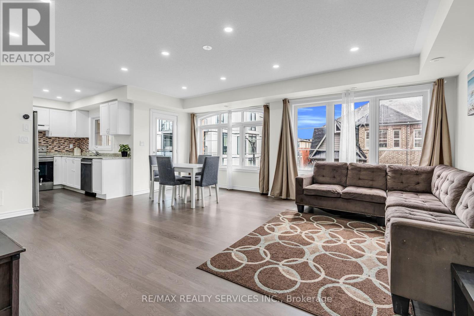 189 - 200 Veterans Drive, Brampton, Ontario  L7A 4S6 - Photo 12 - W12095039