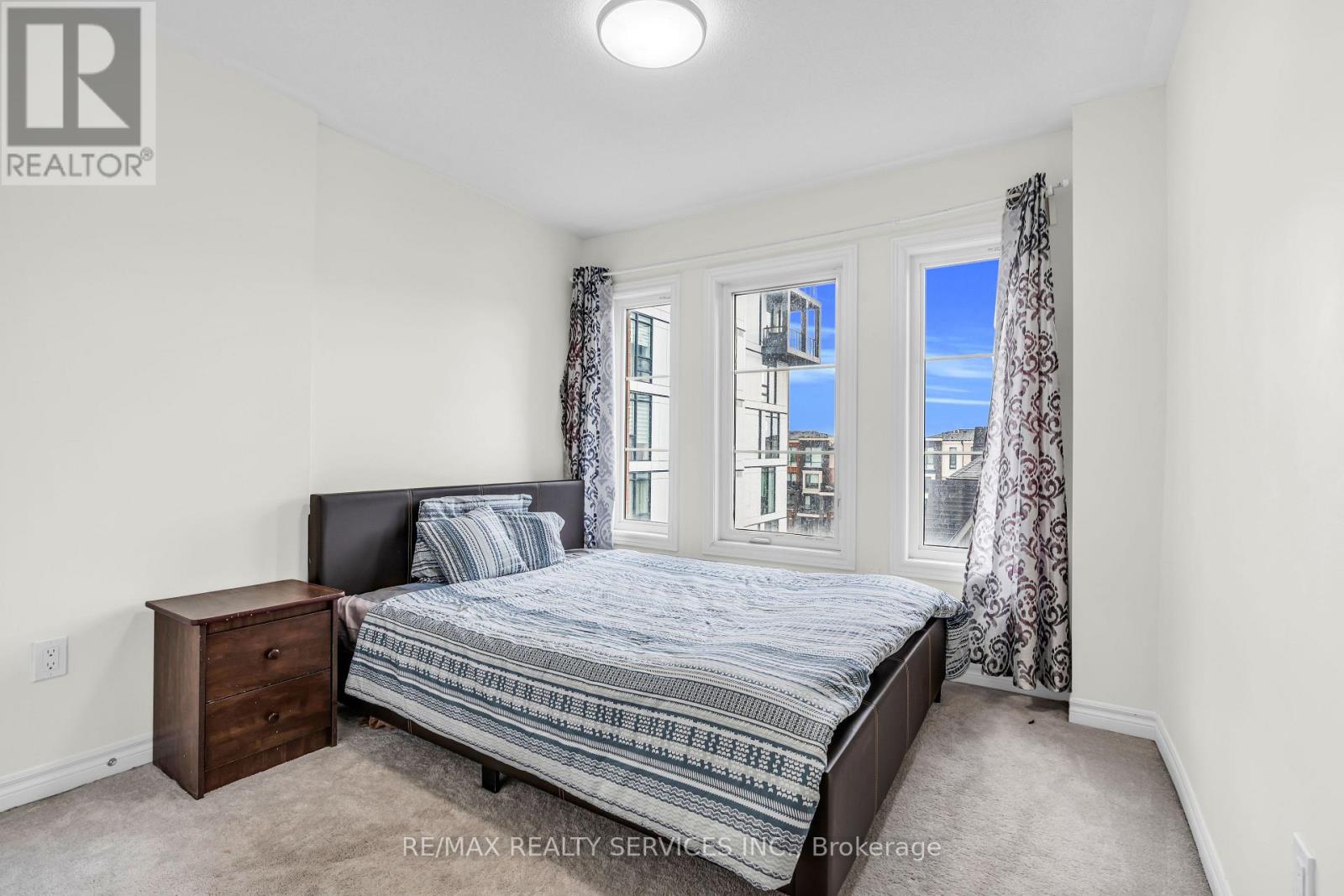 189 - 200 Veterans Drive, Brampton, Ontario  L7A 4S6 - Photo 31 - W12095039