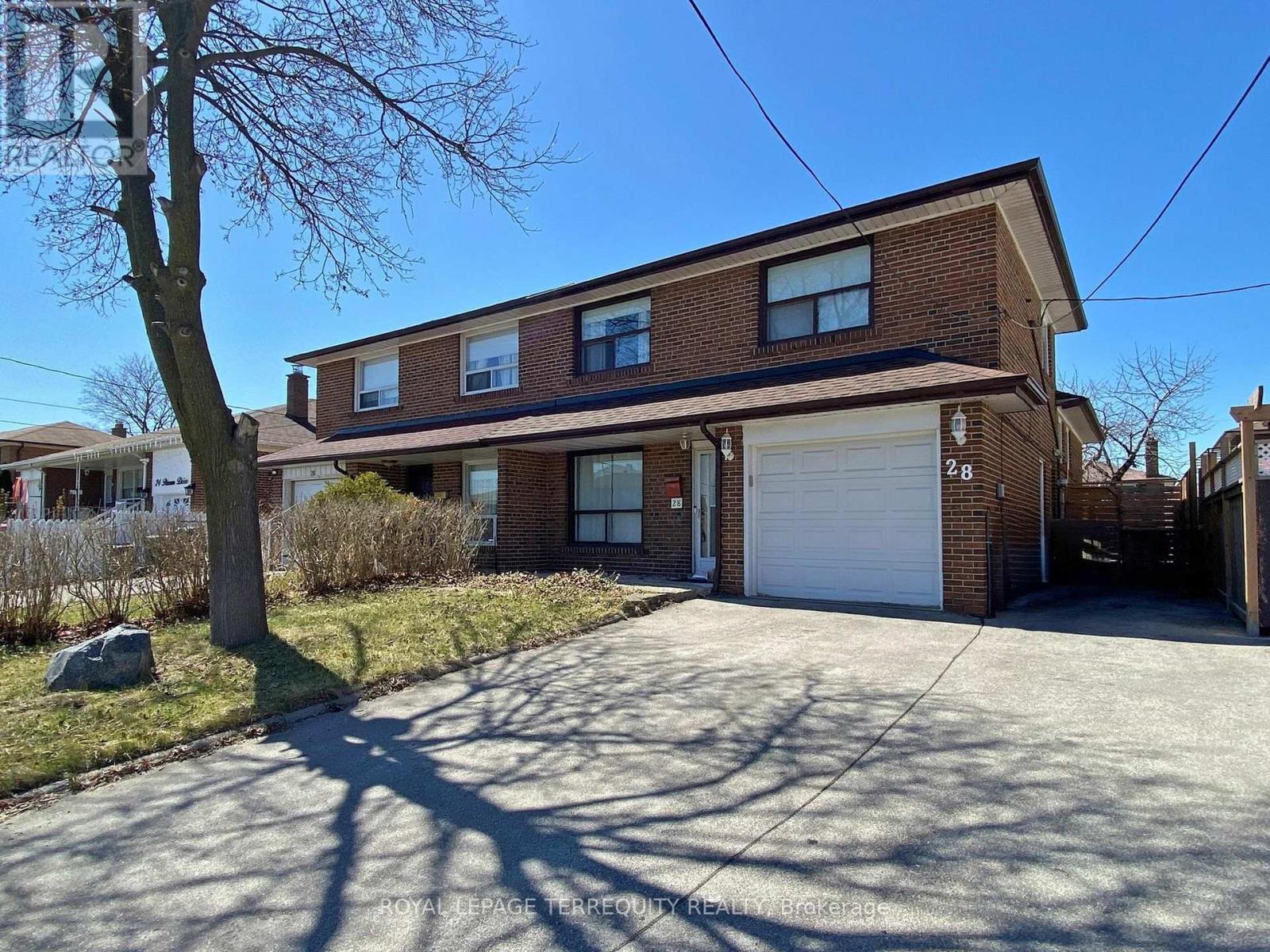 Property at 28 PETERSON DRIVE image 2