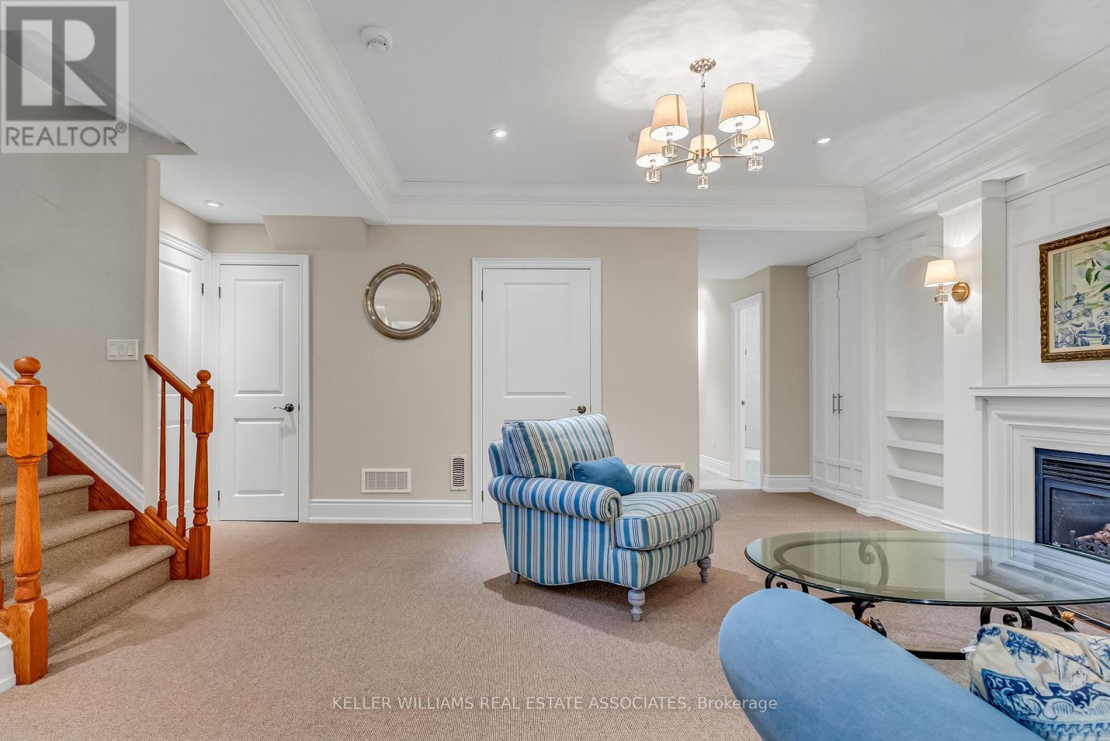230 Winterborne Gate, Mississauga, Ontario  L5B 0C4 - Photo 32 - W12095356