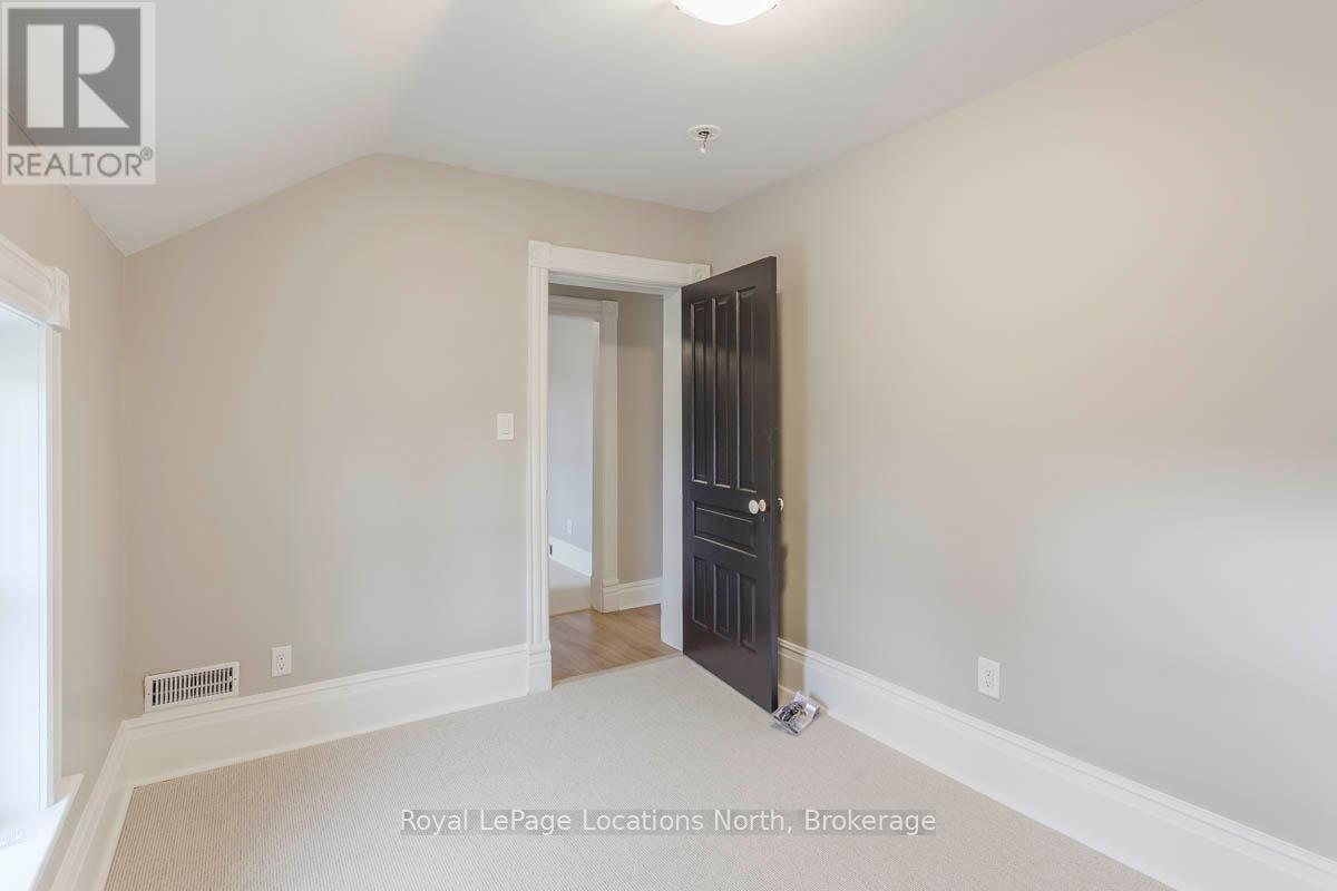 Unit B - 154 Hickory Street, Collingwood, Ontario  L9Y 3E8 - Photo 11 - S12041526