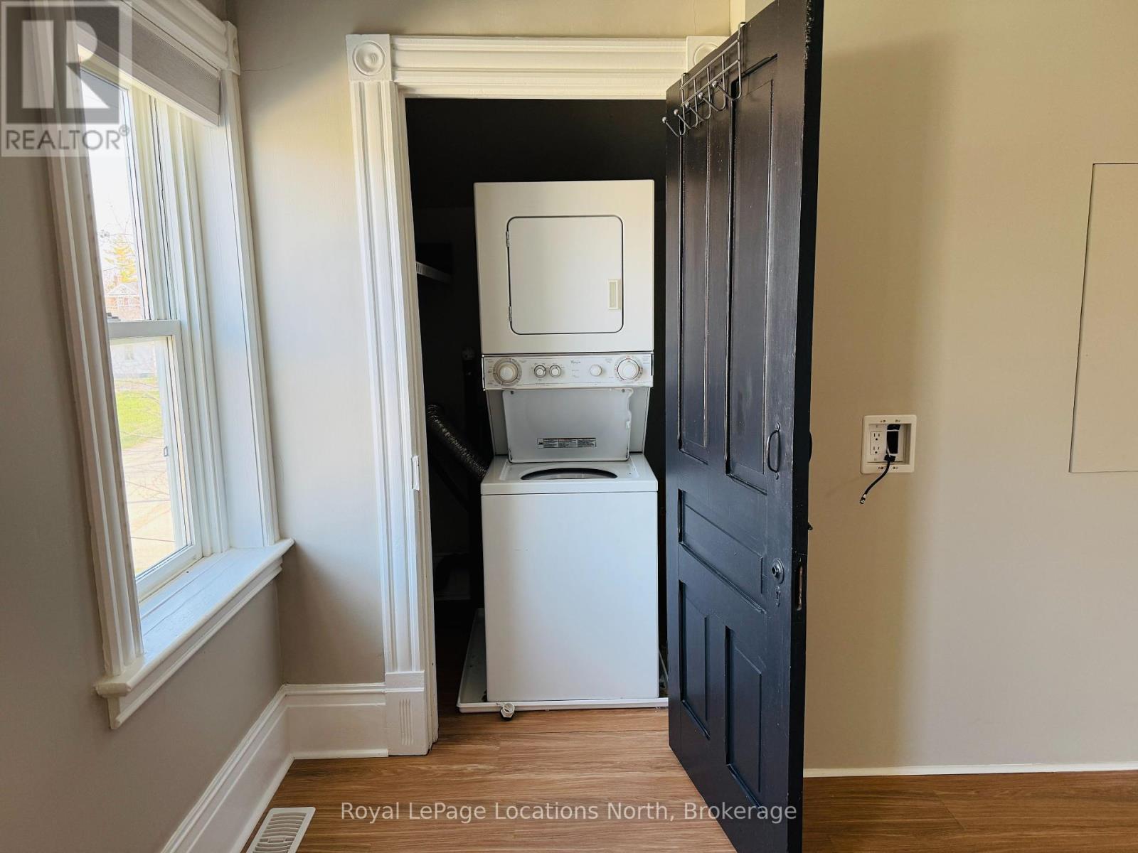 Unit B - 154 Hickory Street, Collingwood, Ontario  L9Y 3E8 - Photo 17 - S12041526