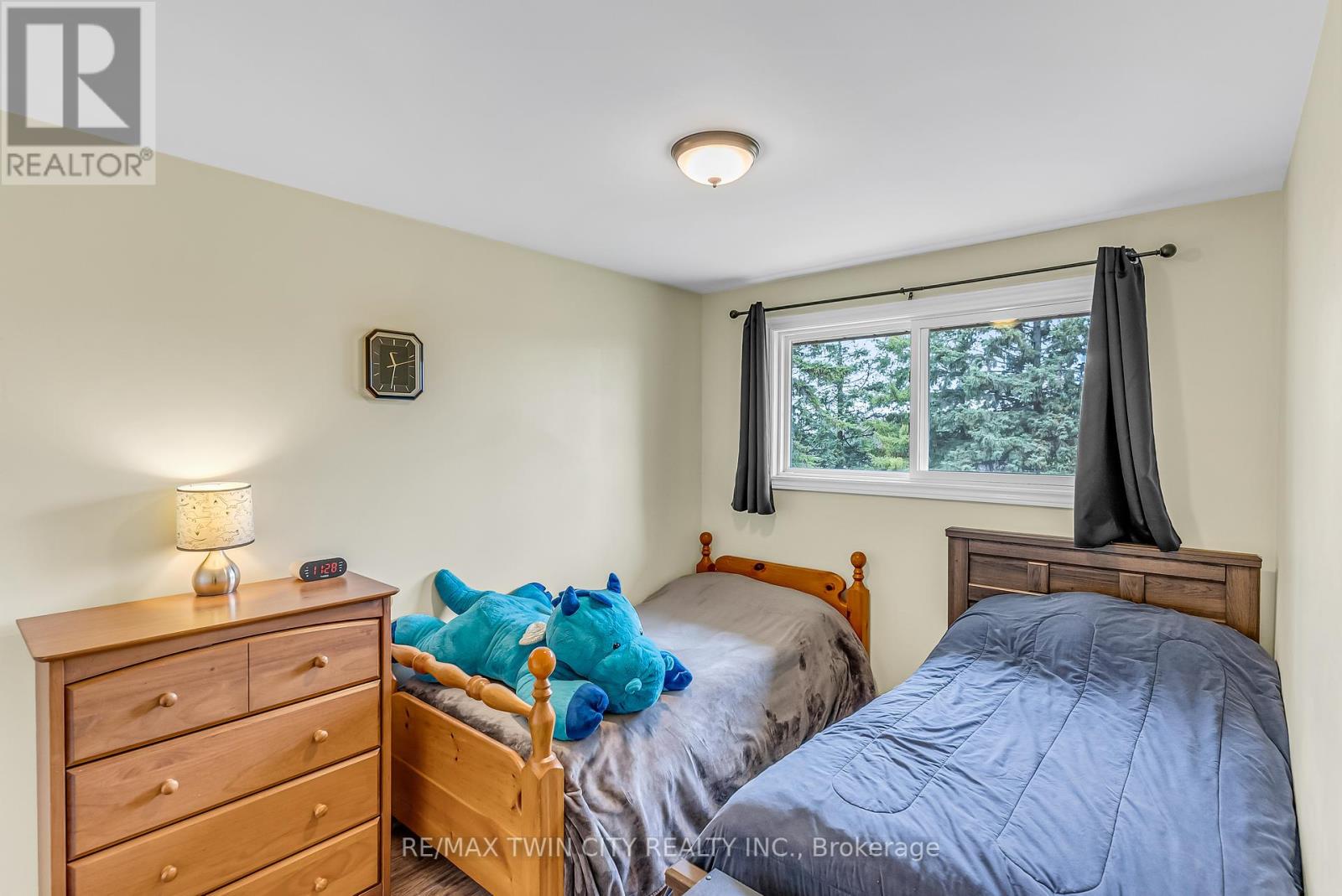7680 Eighth Line, Centre Wellington, Ontario  N1H 6J2 - Photo 22 - X12095038