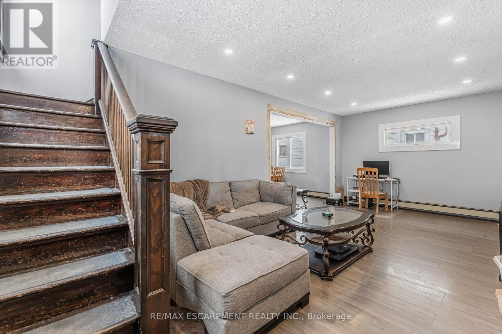 221 Bowen Road, Fort Erie, Ontario  L2A 2Y6 - Photo 8 - X12095239
