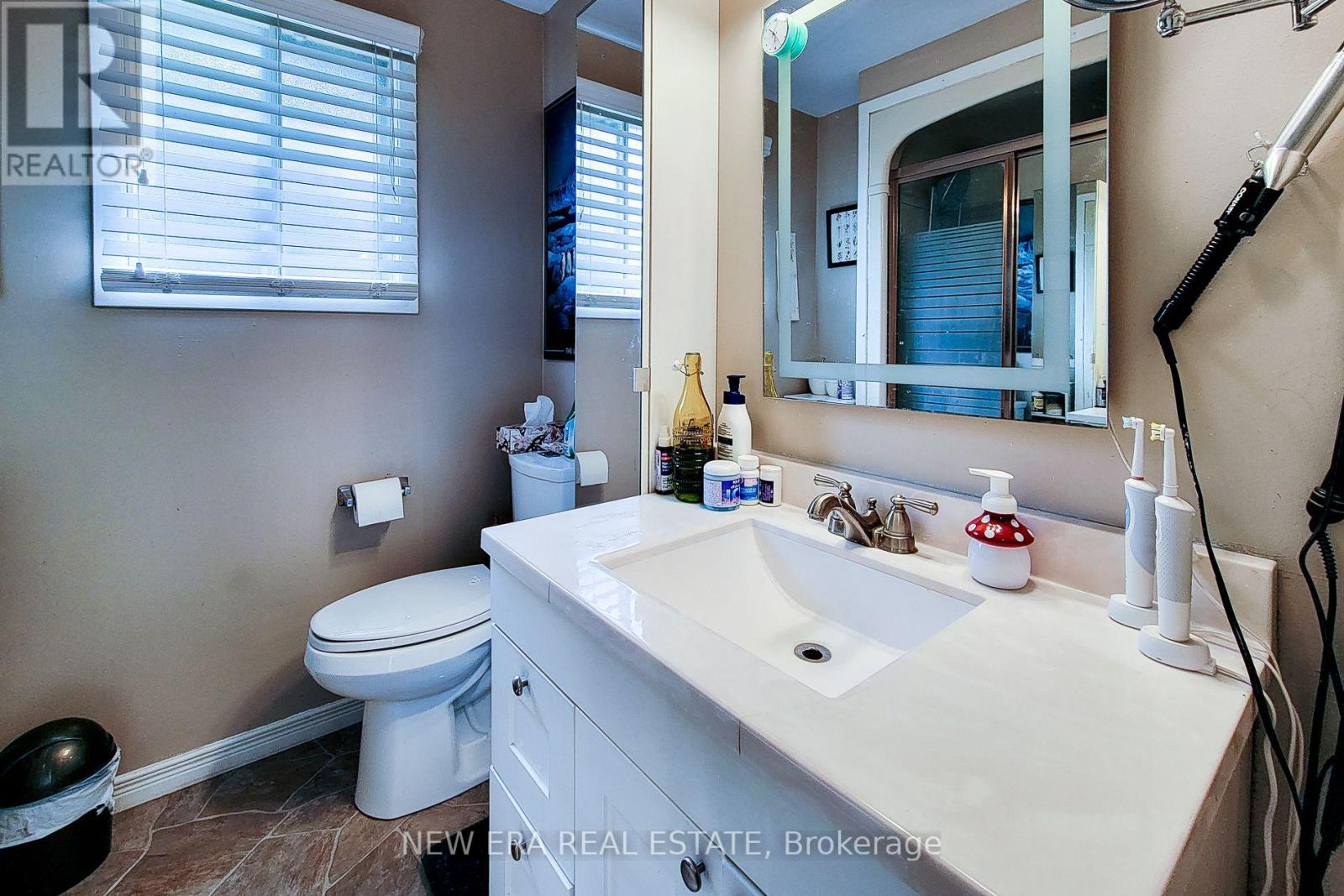30 Lafayette Drive, St. Catharines, Ontario  L2N 6C2 - Photo 26 - X12095345