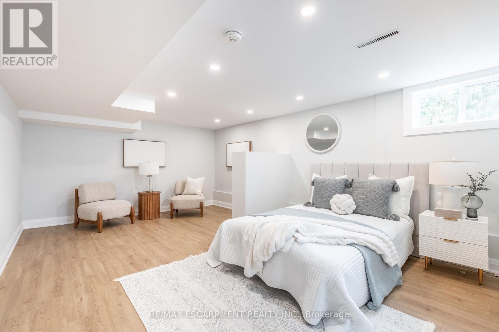 11 James Street, Hamilton, Ontario  L0R 2H0 - Photo 43 - X12095368