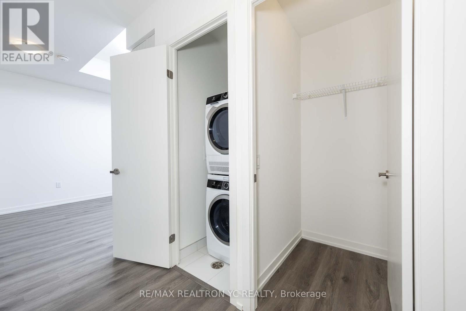 6908 - 138 Downes Street, Toronto, Ontario  M5E 0E4 - Photo 22 - C12087140