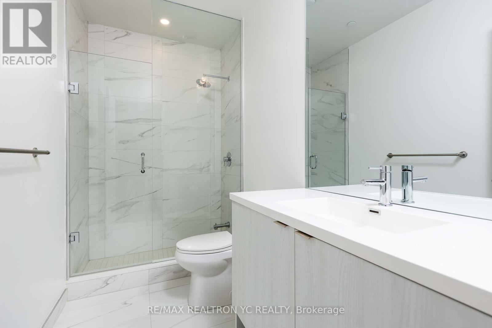 6908 - 138 Downes Street, Toronto, Ontario  M5E 0E4 - Photo 19 - C12087140