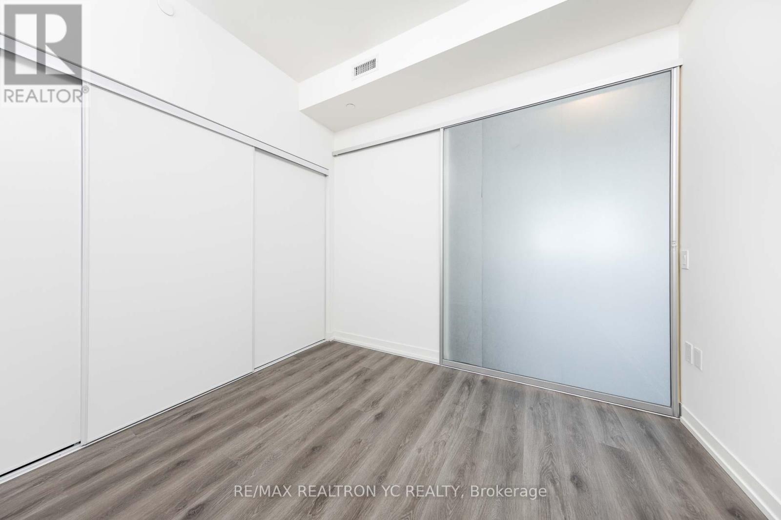 6908 - 138 Downes Street, Toronto, Ontario  M5E 0E4 - Photo 5 - C12087140