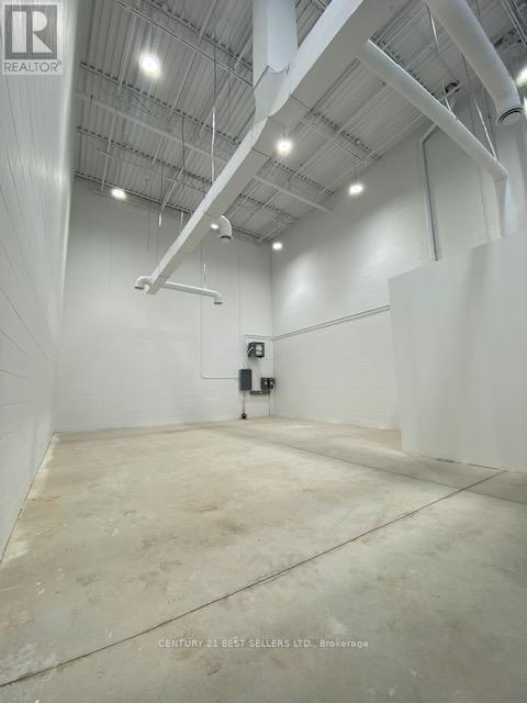 8 - 1162 King Road, Burlington, Ontario  L7T 3L7 - Photo 6 - W12070464
