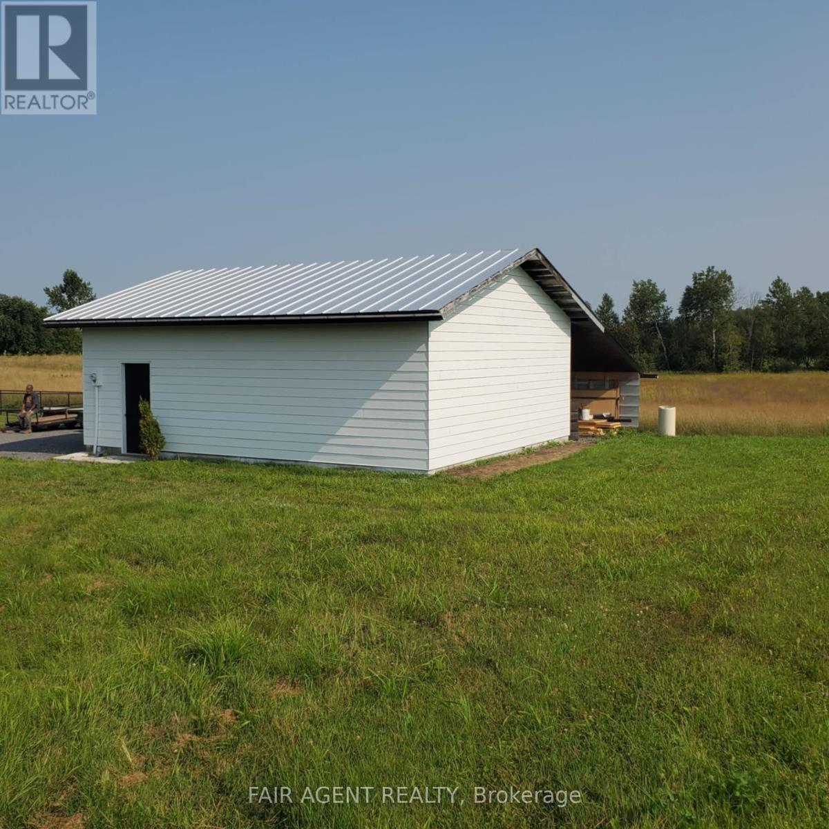 2130 Du Golf Road, Clarence-Rockland, Ontario  K0A 1N0 - Photo 6 - X12095485