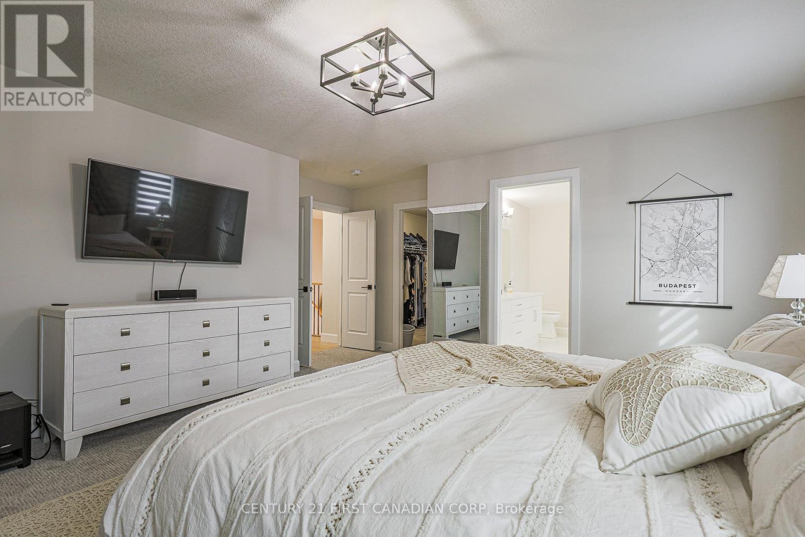Photo 31 of 41 for 3424 Emilycarr Lane