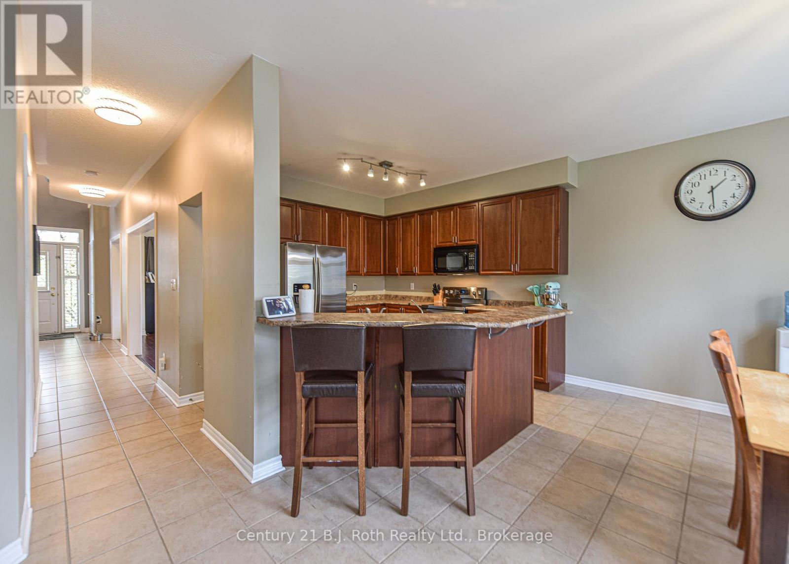 10 Regalia Way, Barrie, Ontario  L4M 7H7 - Photo 16 - S12090175