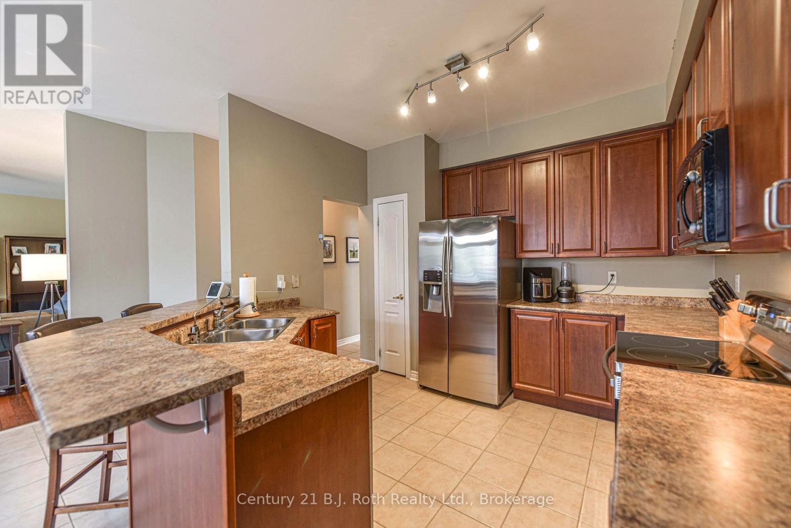 10 Regalia Way, Barrie, Ontario  L4M 7H7 - Photo 17 - S12090175