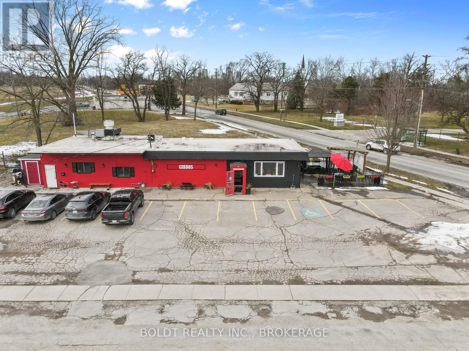 7891 PORTAGE ROAD, Niagara Falls, Ontario