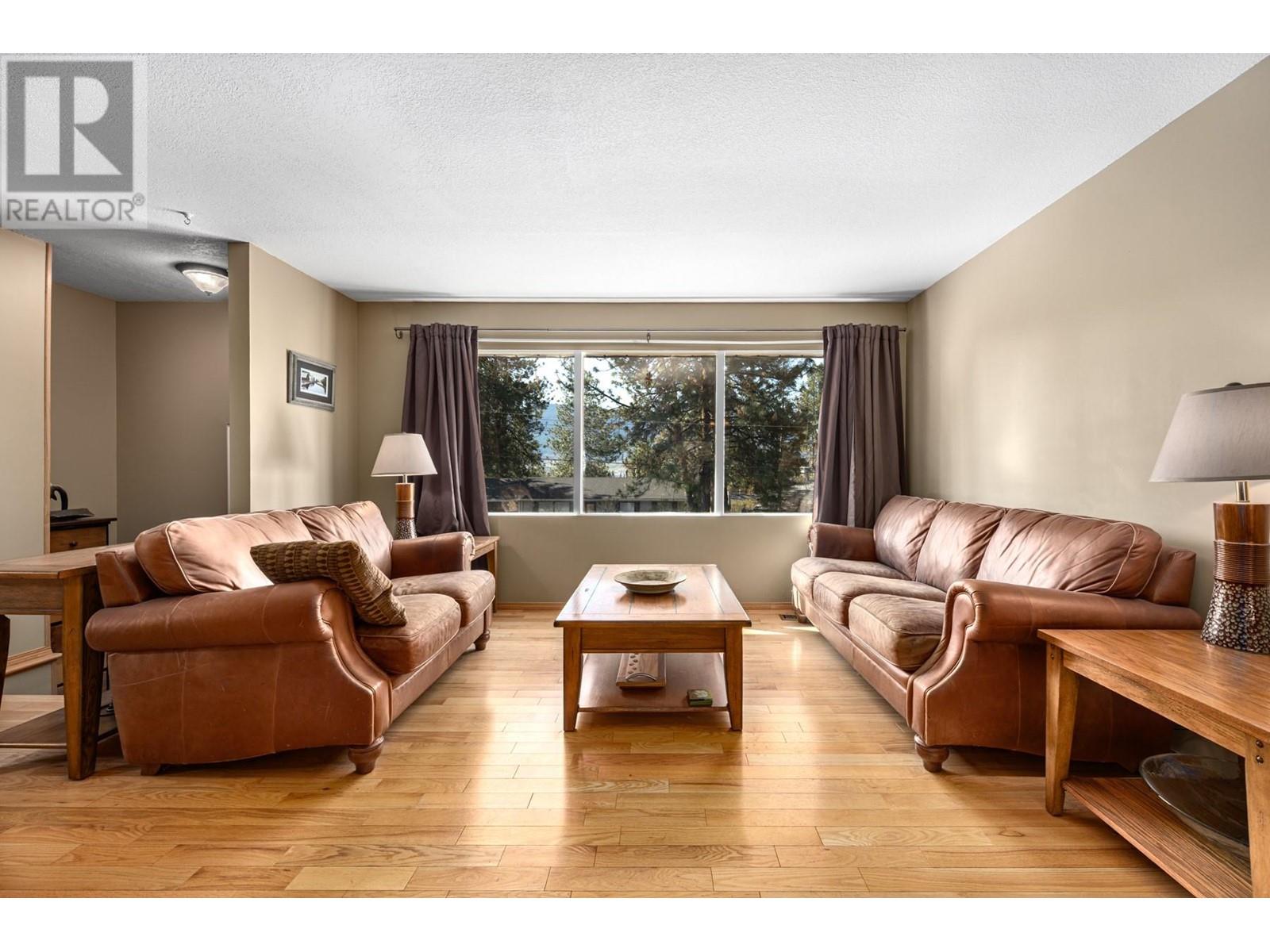 Property at 3381 Boyd Avenue image 4