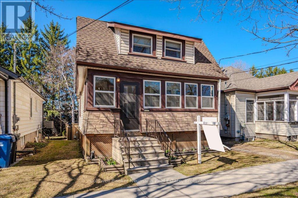 Property at 22 SIMCOE STREET image 2