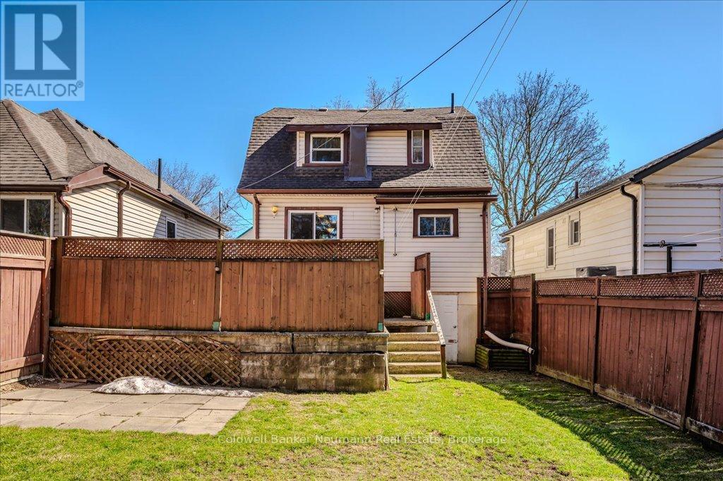 22 Simcoe Street, Guelph, Ontario  N1E 3B8 - Photo 34 - X12095380