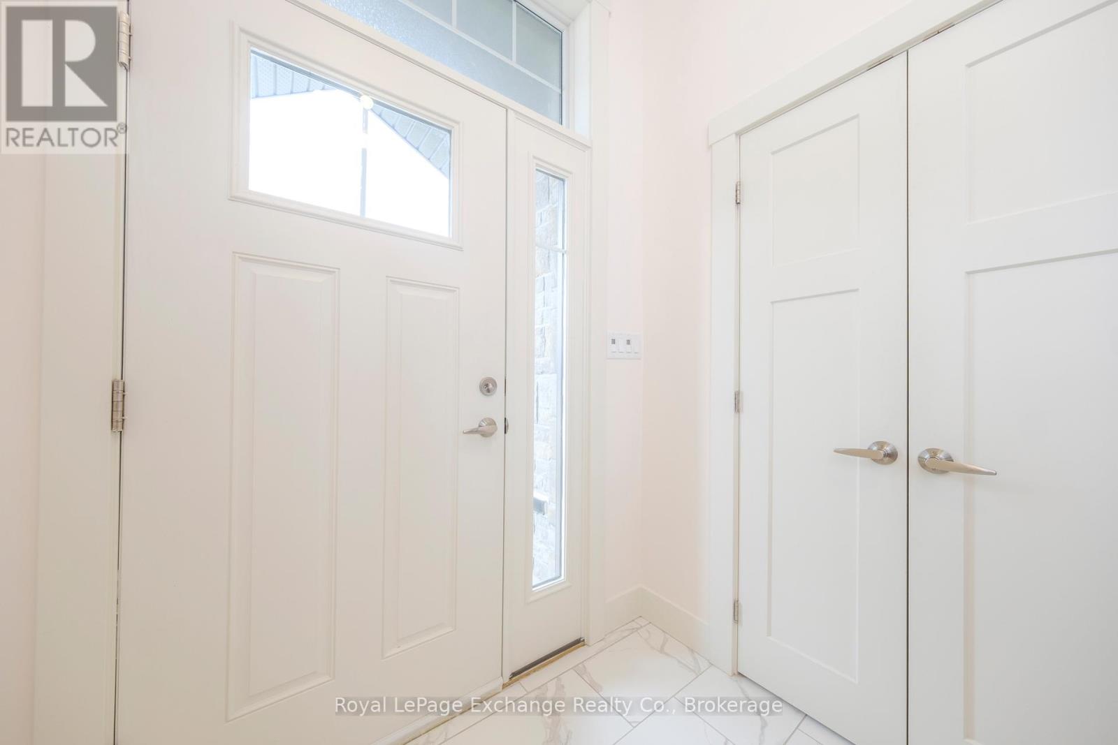 40 Lakefield Drive, Kincardine, Ontario  N2Z 0C9 - Photo 10 - X12095386