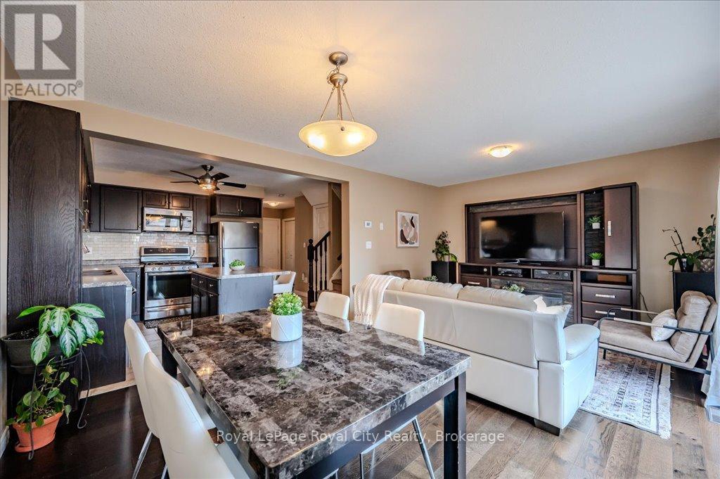 Property at 4 - 361 ARKELL ROAD image 1