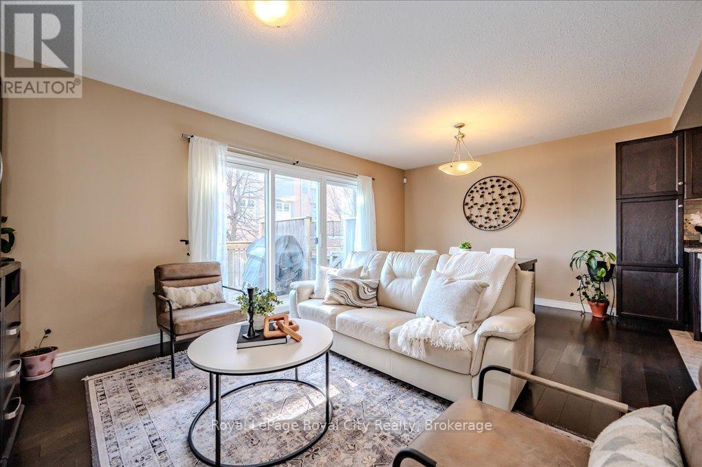 4 - 361 Arkell Road, Guelph, Ontario  N1L 1E5 - Photo 17 - X12095397