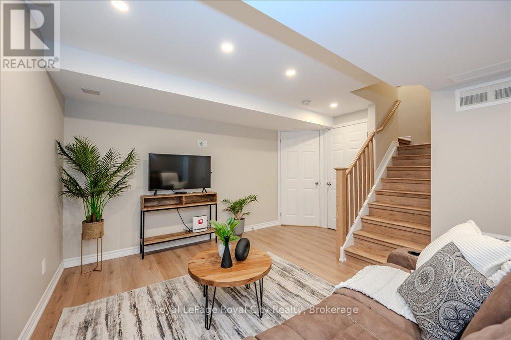 4 - 361 Arkell Road, Guelph, Ontario  N1L 1E5 - Photo 33 - X12095397