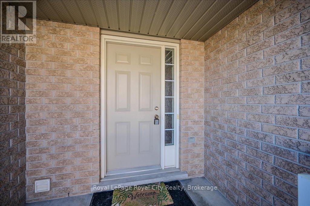 4 - 361 Arkell Road, Guelph, Ontario  N1L 1E5 - Photo 6 - X12095397