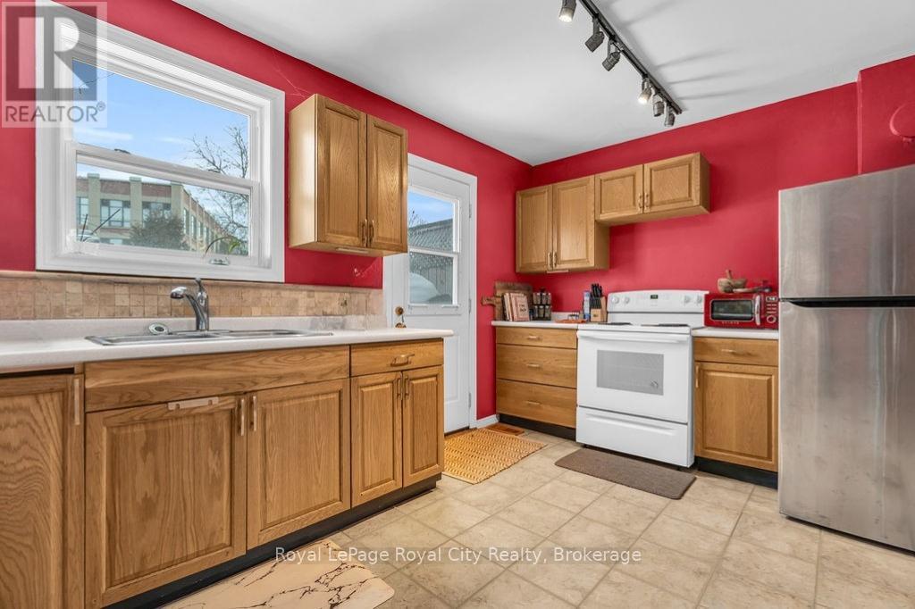 104 Neeve Street, Guelph, Ontario  N1E 5S1 - Photo 17 - X12095406