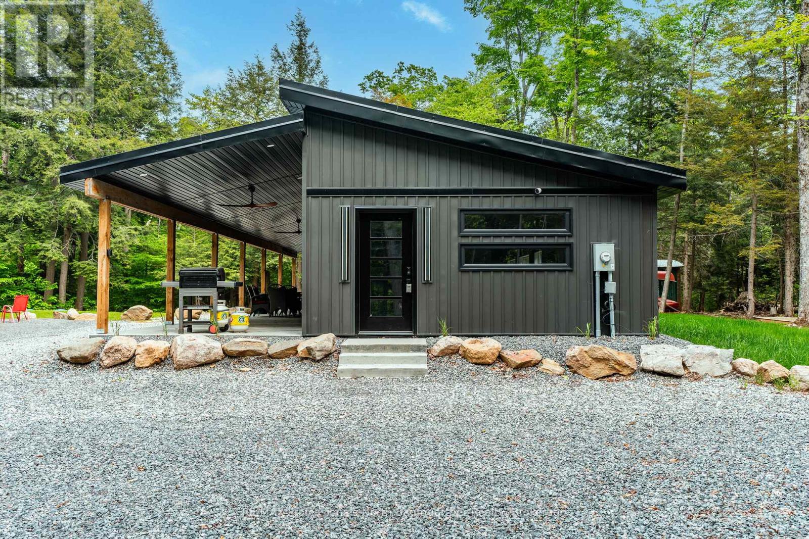 1323 Basshaunt Lake Rd, Dysart Et Al (Guilford), Ontario  K0M 1M0 - Photo 25 - X12095585
