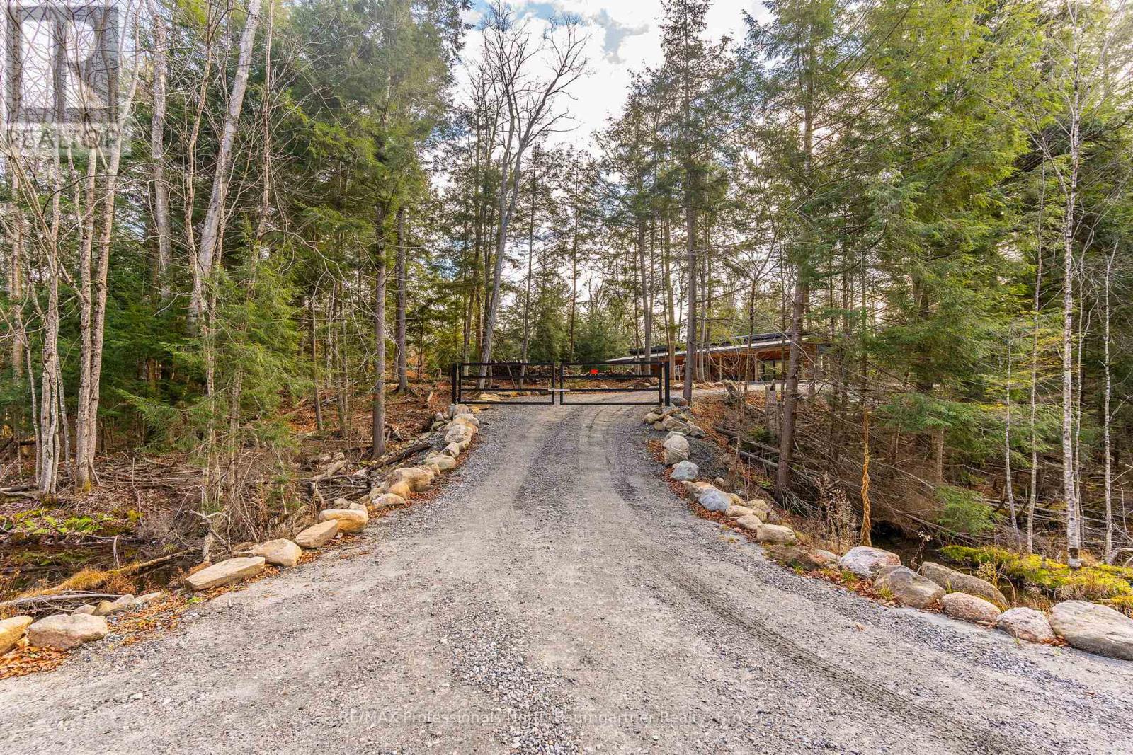 1323 Basshaunt Lake Rd, Dysart Et Al, Ontario  K0M 1M0 - Photo 44 - X12095585