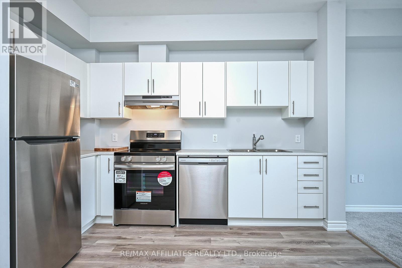 203 - 397 Codds Road, Ottawa, Ontario  K1K 2G8 - Photo 8 - X12095566