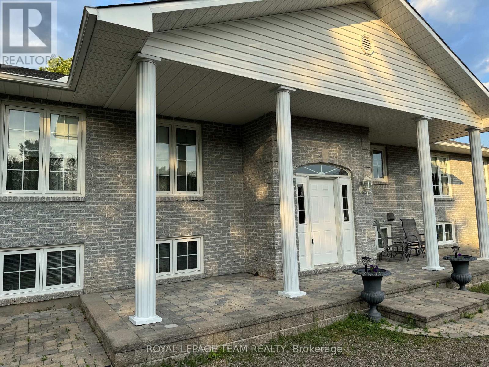 1961 Manotick Station Road, Ottawa, Ontario  K0A 2W0 - Photo 3 - X12095597