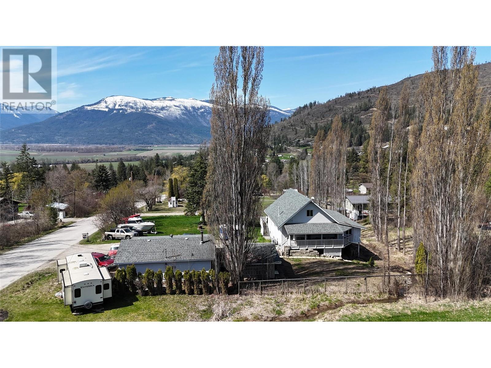 610 Wynndel Road, Wynndel, British Columbia  V0B 2N1 - Photo 8 - 10343656