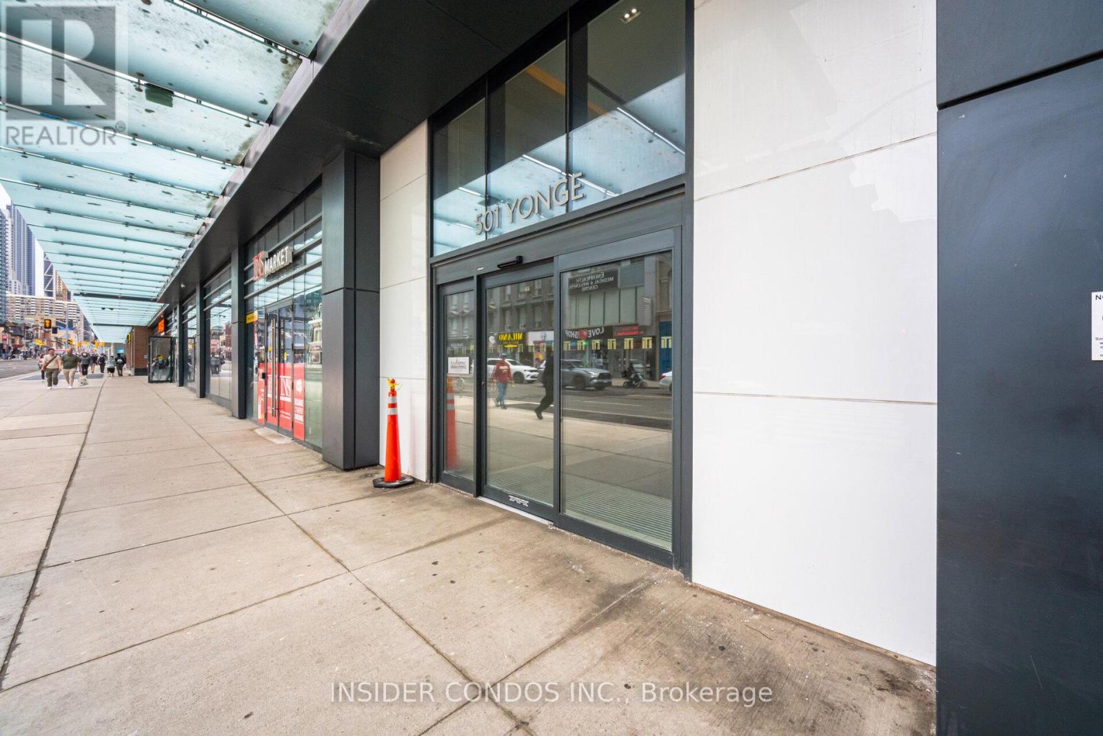 5202 - 501 Yonge Street, Toronto, Ontario  M4Y 0G8 - Photo 2 - C12095466
