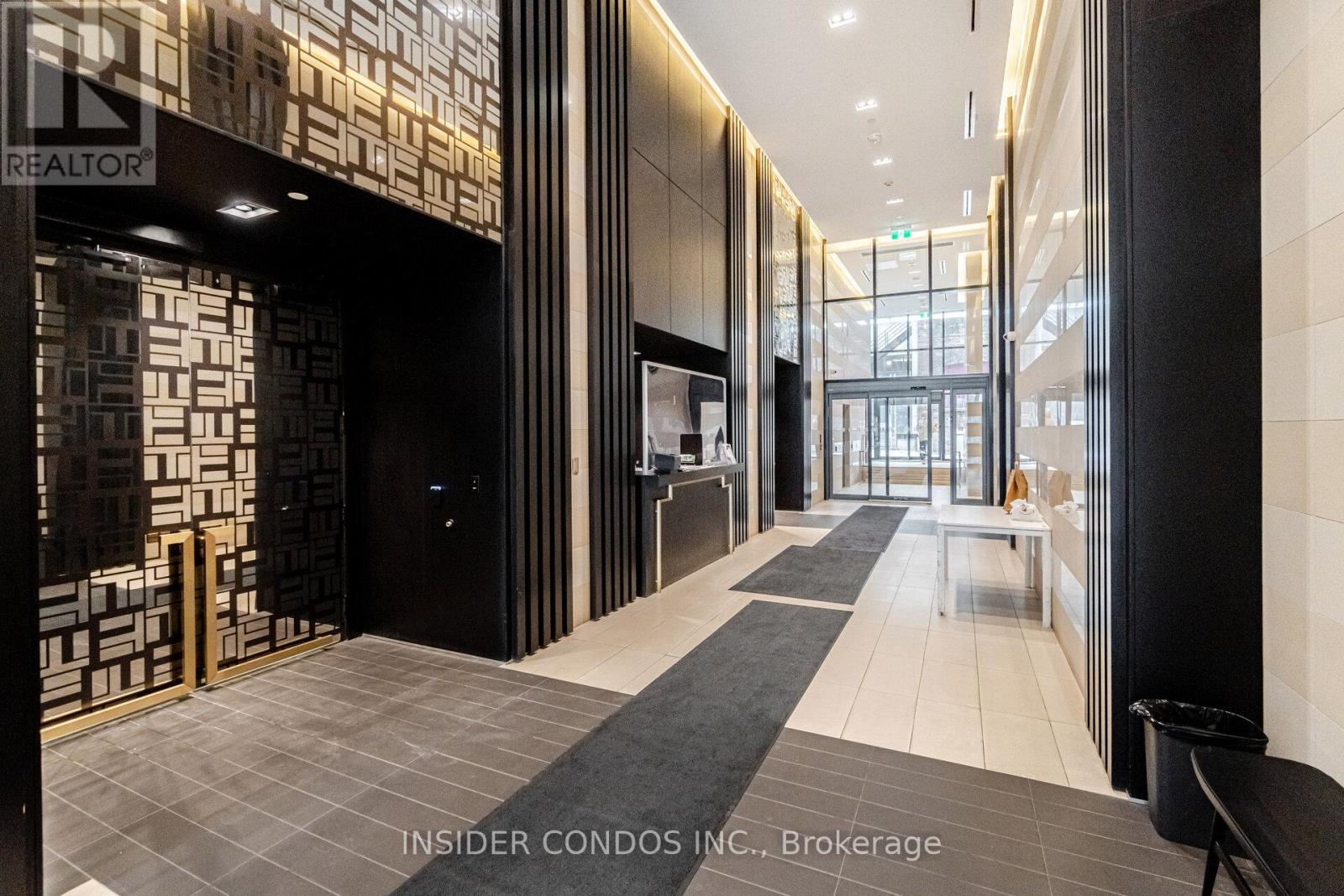 5202 - 501 Yonge Street, Toronto, Ontario  M4Y 0G8 - Photo 4 - C12095466