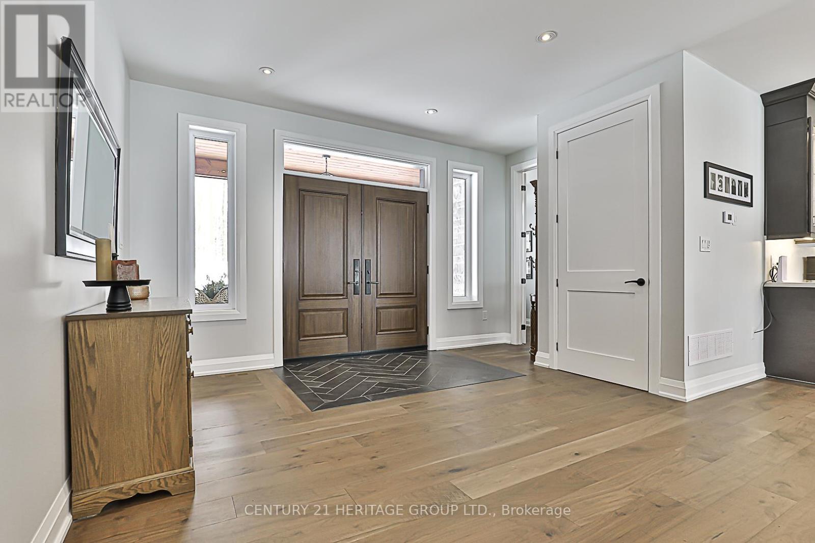 17657 Highway 48, East Gwillimbury, Ontario  L0G 1E0 - Photo 10 - N12095413