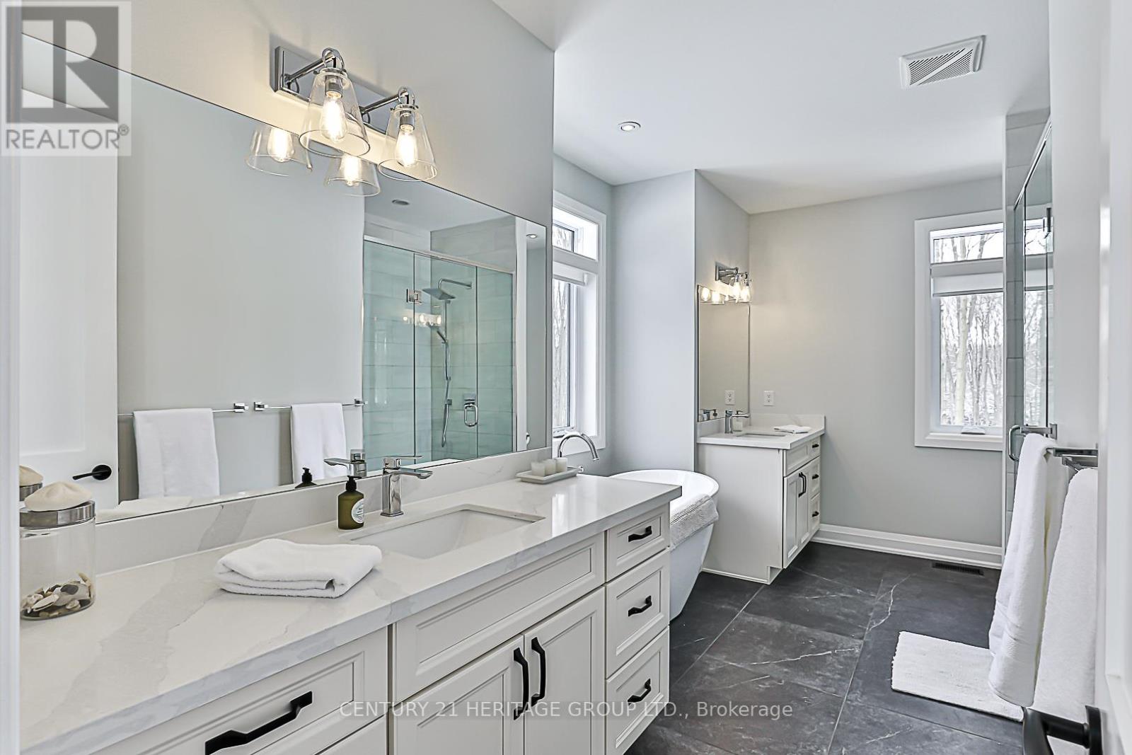 17657 Highway 48, East Gwillimbury, Ontario  L0G 1E0 - Photo 28 - N12095413