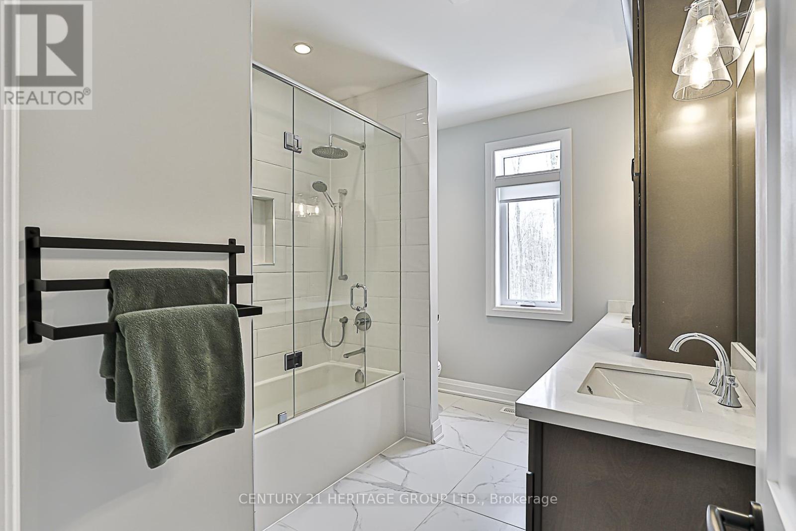 17657 Highway 48, East Gwillimbury, Ontario  L0G 1E0 - Photo 32 - N12095413