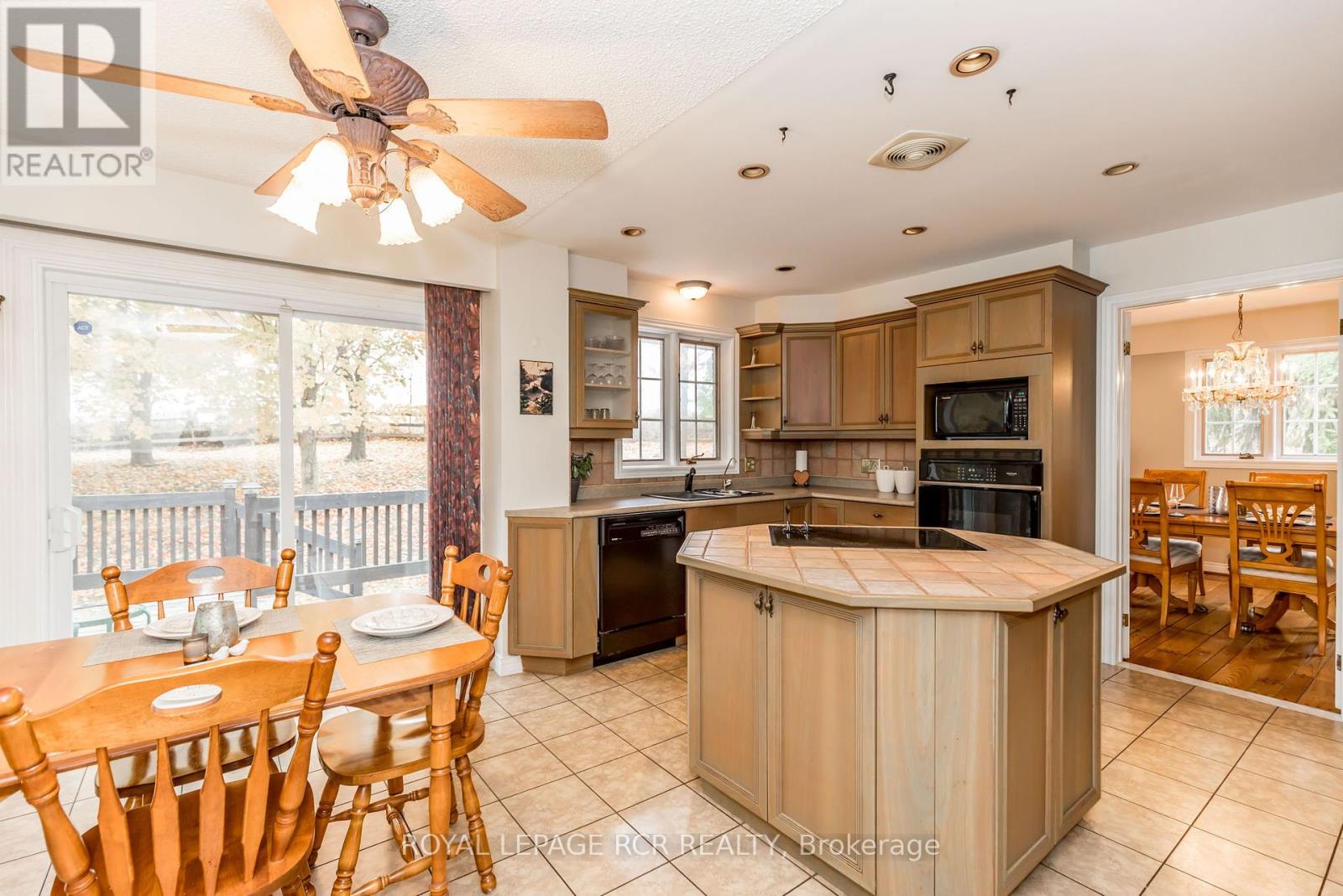 2100 Davis Drive W, King, Ontario  L3Y 4V9 - Photo 10 - N12095502