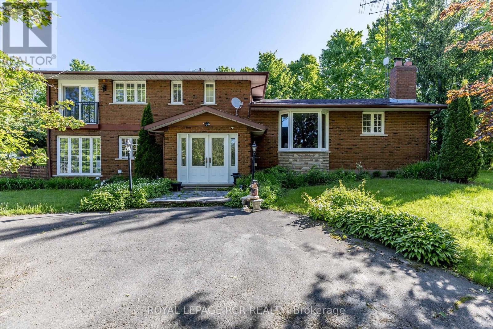 Property at 2100 DAVIS DRIVE W image 2