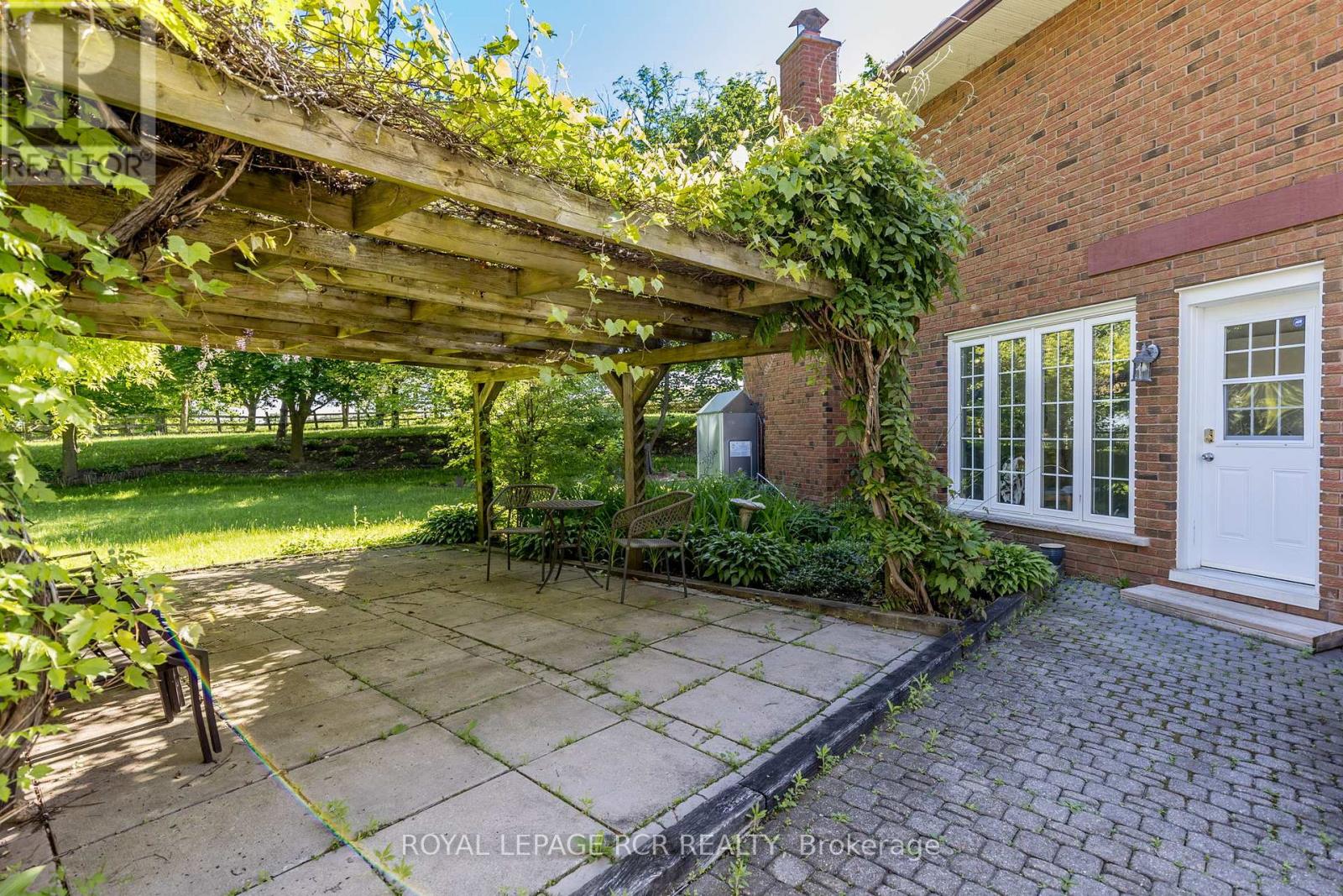 2100 Davis Drive W, King, Ontario  L3Y 4V9 - Photo 33 - N12095502