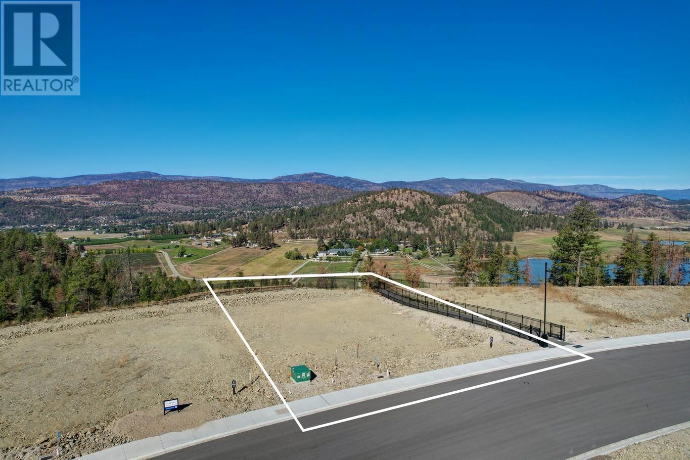 Property at 694 Kingswood Terrace Lot# 38 image 2