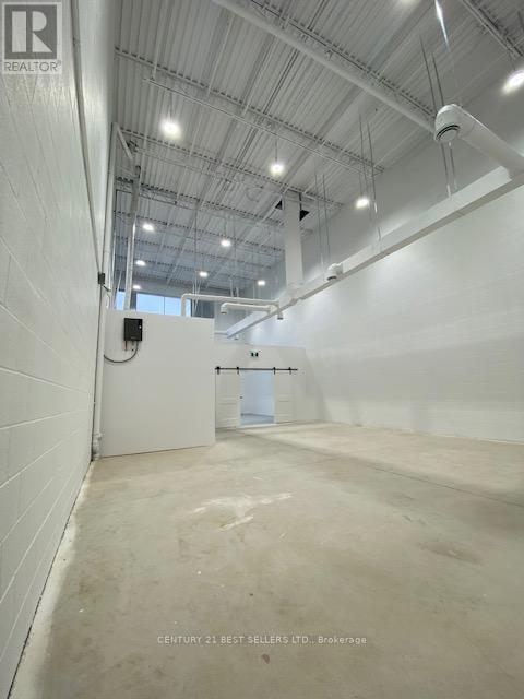 8 - 1162 King Road, Burlington, Ontario  L7T 3L7 - Photo 10 - W12070465