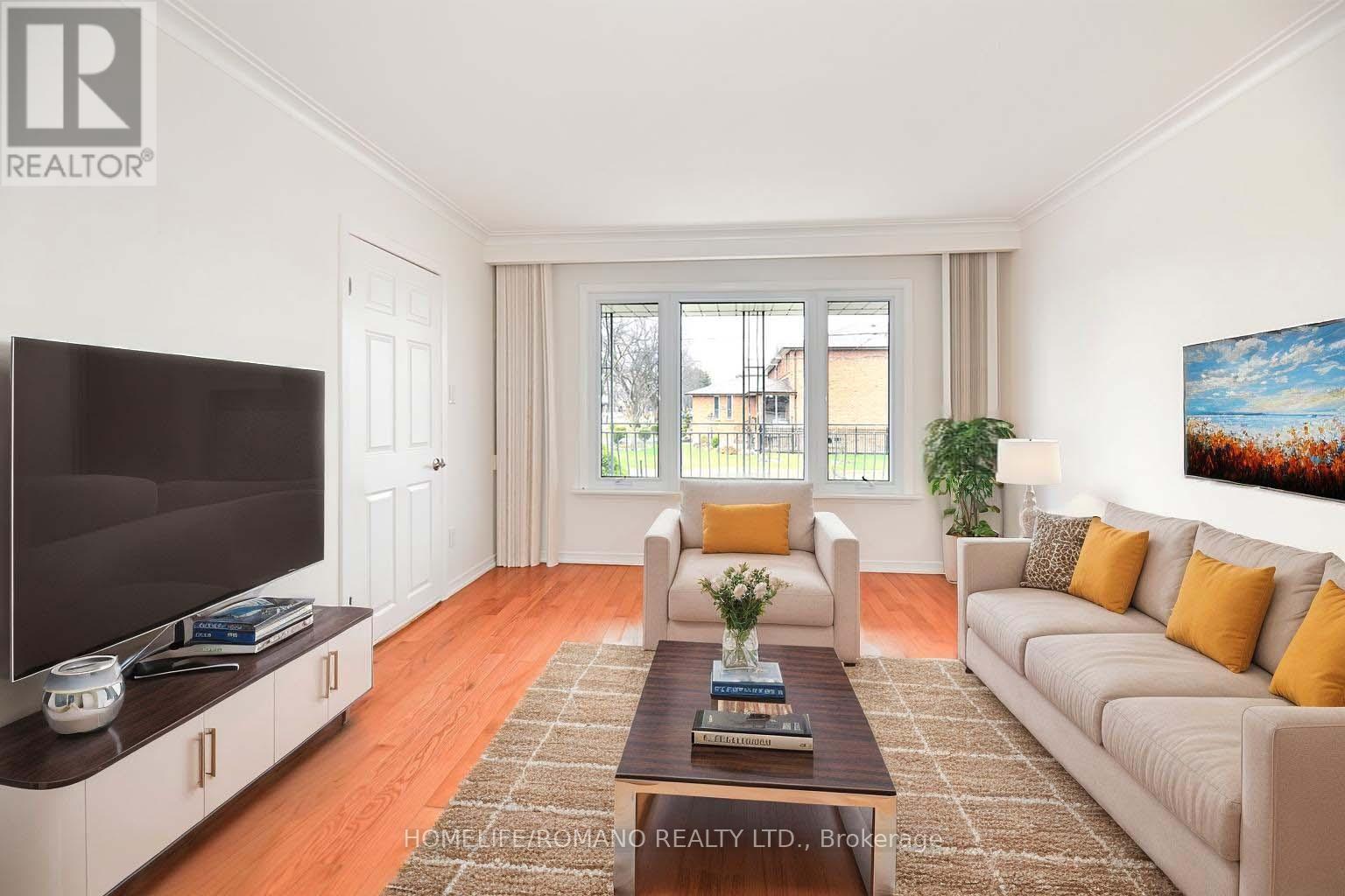 Main & Upper - 65 Gilley Road, Toronto (Downsview-Roding-Cfb), Ontario  M3K 1L4 - Photo 5 - W12087296