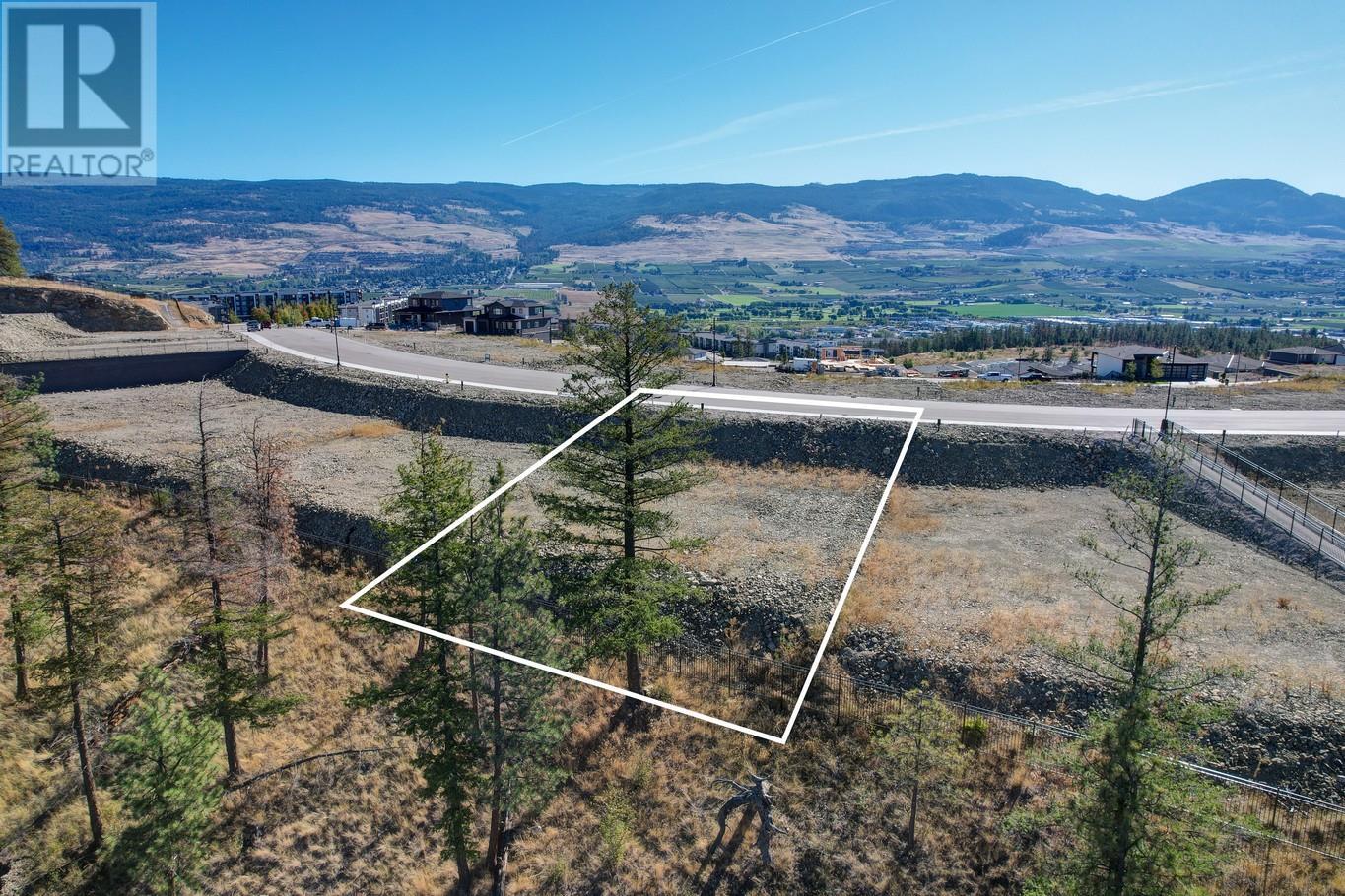 Property at 710 Kingswood Terrace Lot# 40 image 3