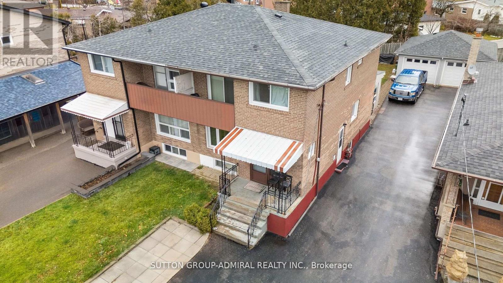 68 Wheatsheaf Crescent, Toronto, Ontario  M3N 1P6 - Photo 1 - W12095476